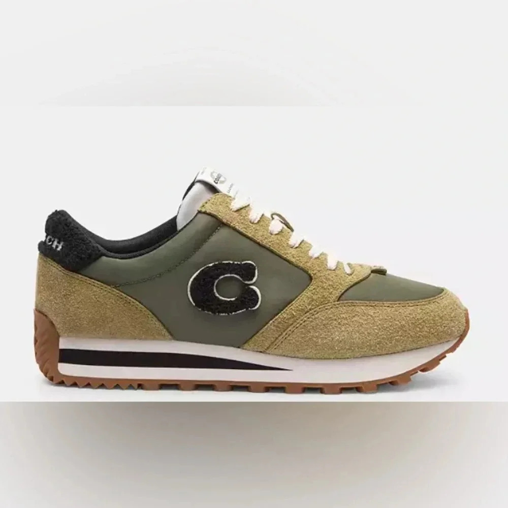 NWOB Coach Runner Hairy Suede Sneakers Shoes in Moss / Hairy Green Size 9B 39.5